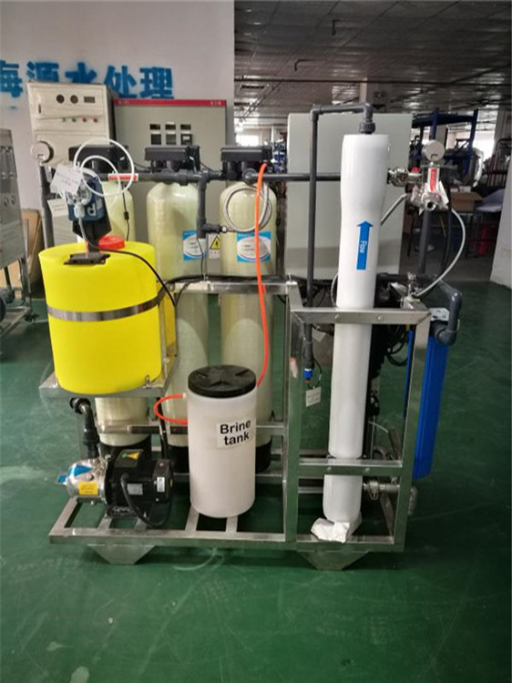 Reverse osmosis in water purification system.jpg